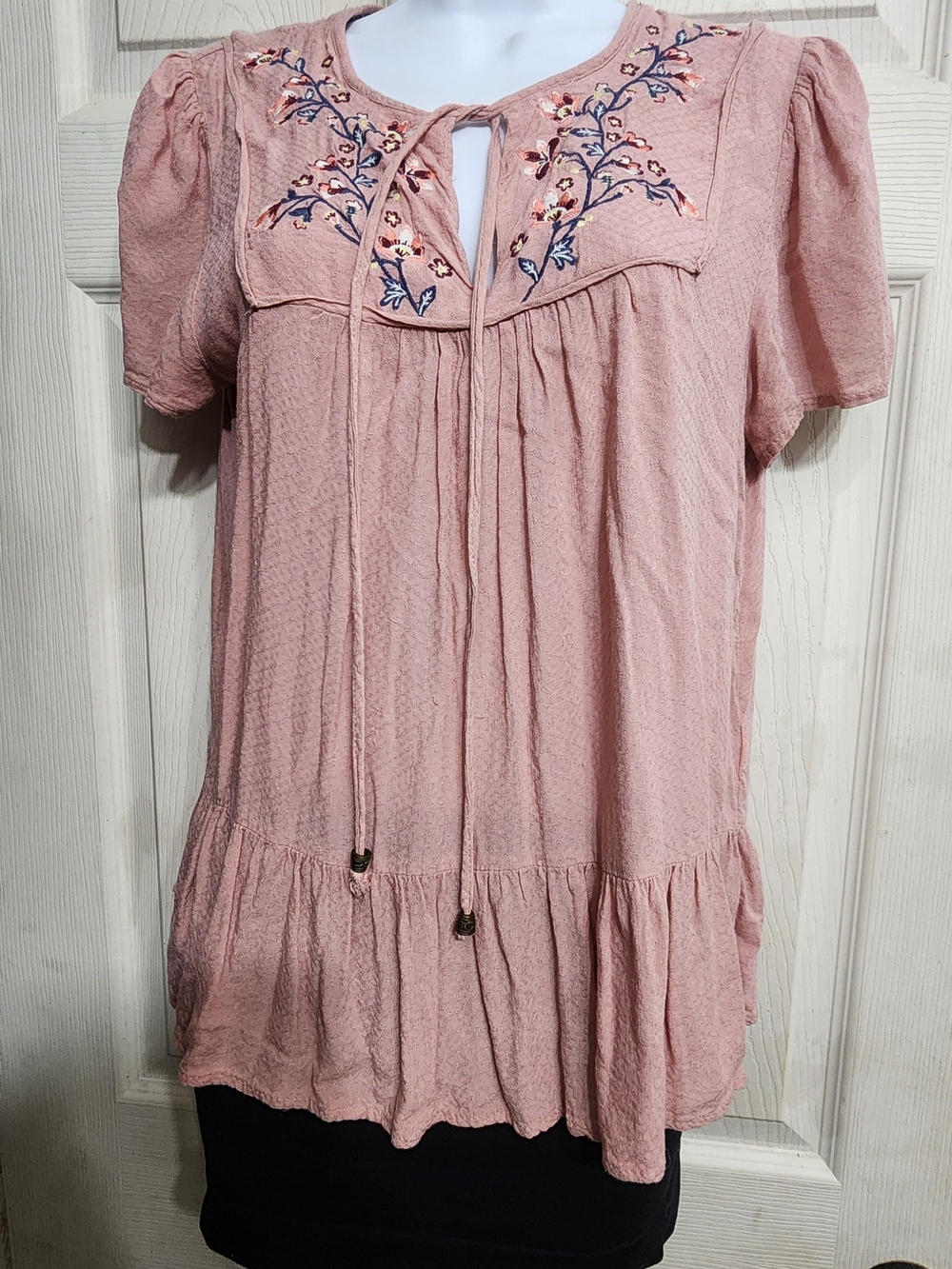 Knox Rose Blush Pink Embroidered Peasant Tunic